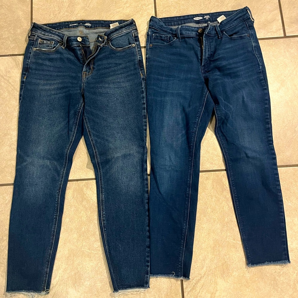 Old Navy Mid Rise Rockstar Super Skinny Jeans